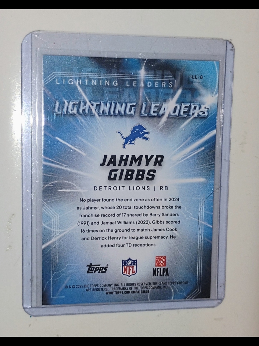 Topps Lightning Leaders Jahmyr Gibbs Blue Silver Card - Picture 2 of 2